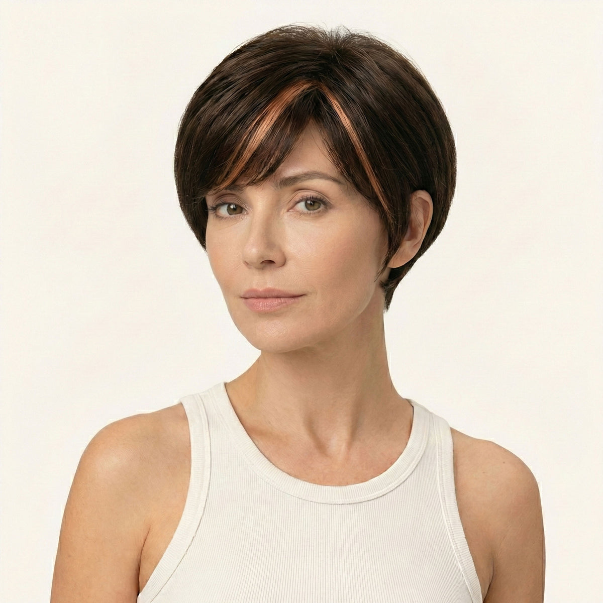 Perruque Synthétique Brune Courte - Héloïse