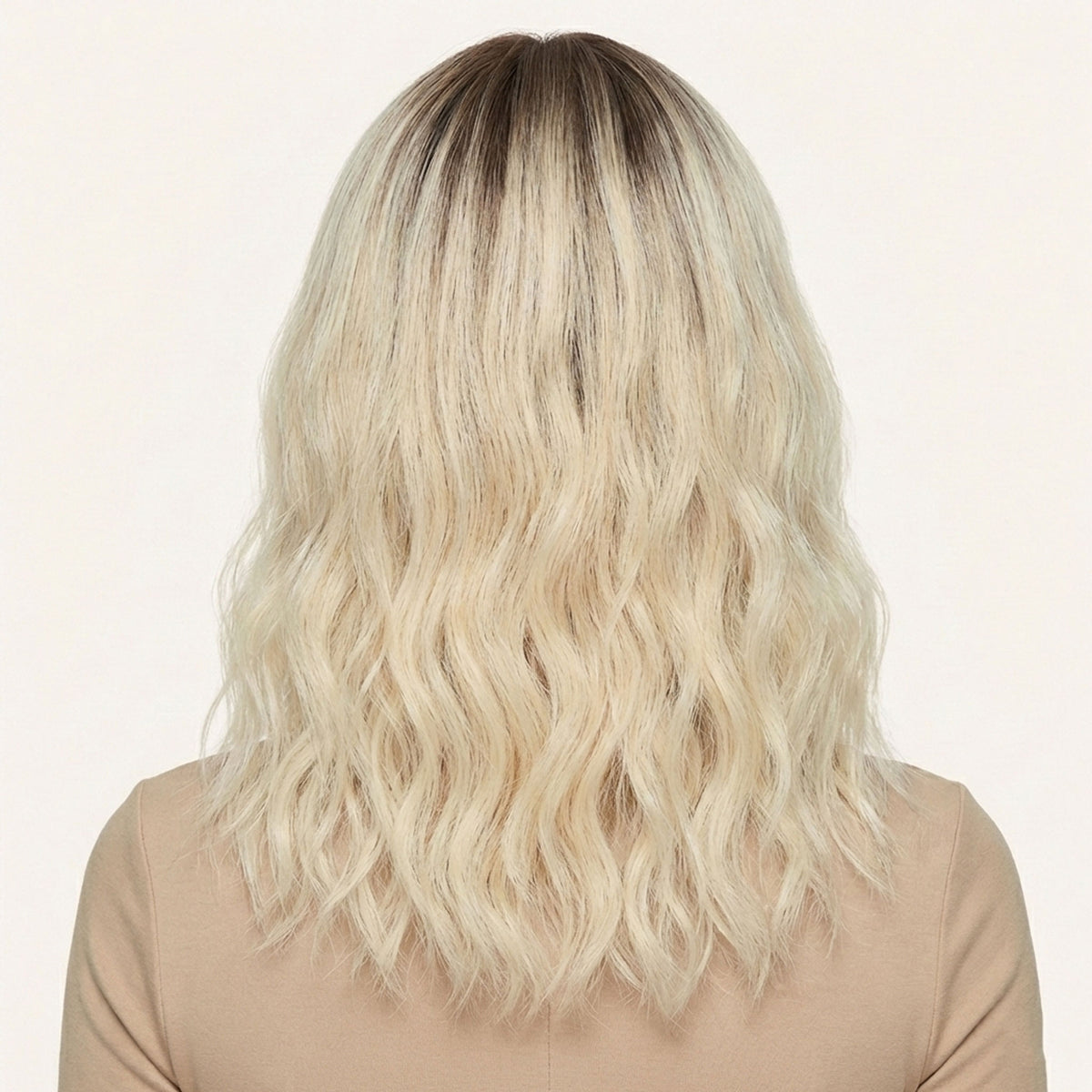 Perruque Synthétique Blonde Bouclée Mi-Longue - Maëva - dos