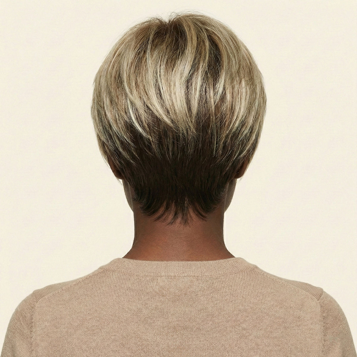 Perruque Synthétique Blonde Courte - Vanessa - dos